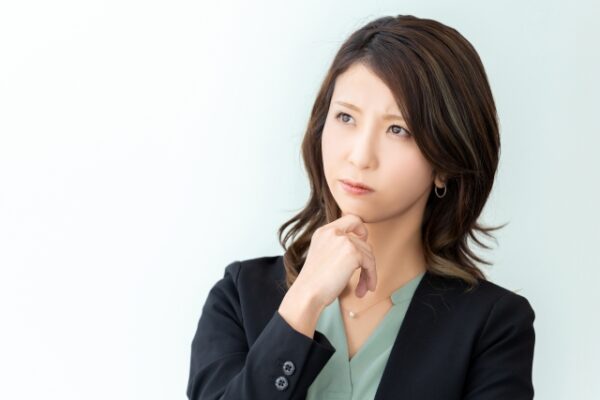 転職すべきタイミングは今ですか？考え直した方が良い人の特徴を解説 イメージ