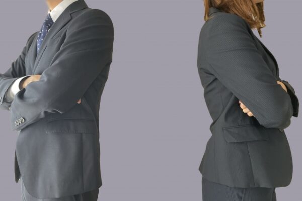 仕事を辞めたい本当の理由は「人間関係」→転職前にできる対処法とは イメージ