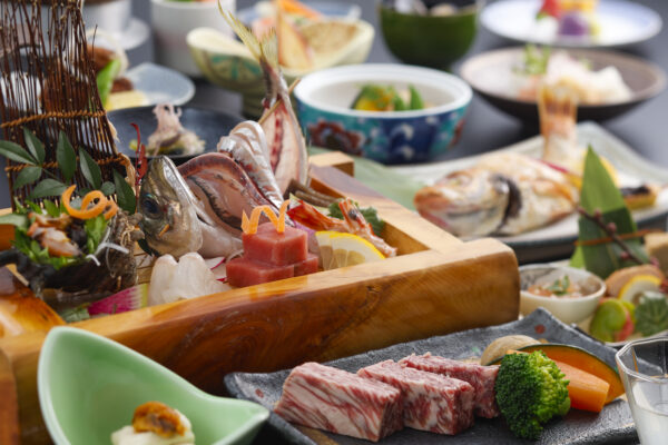 【HOTEL星取テラスせきがね】の料理人をご紹介！現代の名工の絶品料理♪ イメージ